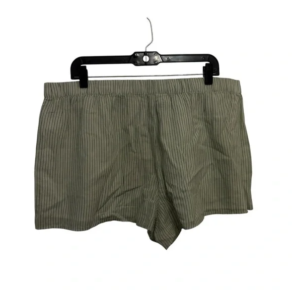 Zara Striped Gray Women's Shorts - Picture 3 of 8